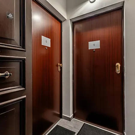Apartmán The Heart Of A - Cruise 2 Min - Ac - Wifi *