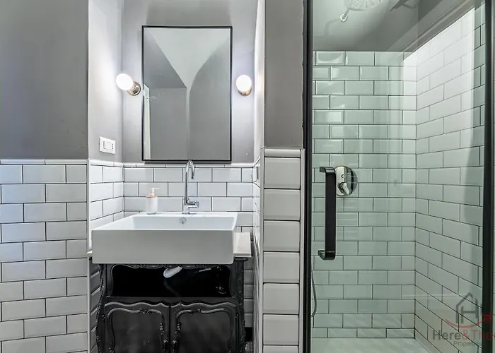 Апартаменты The Heart Of A - Cruise 2 Min - Ac - Wifi